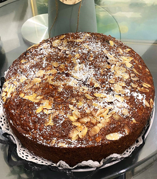 Good Blondie Whole Round Cake (9''/10"/12")